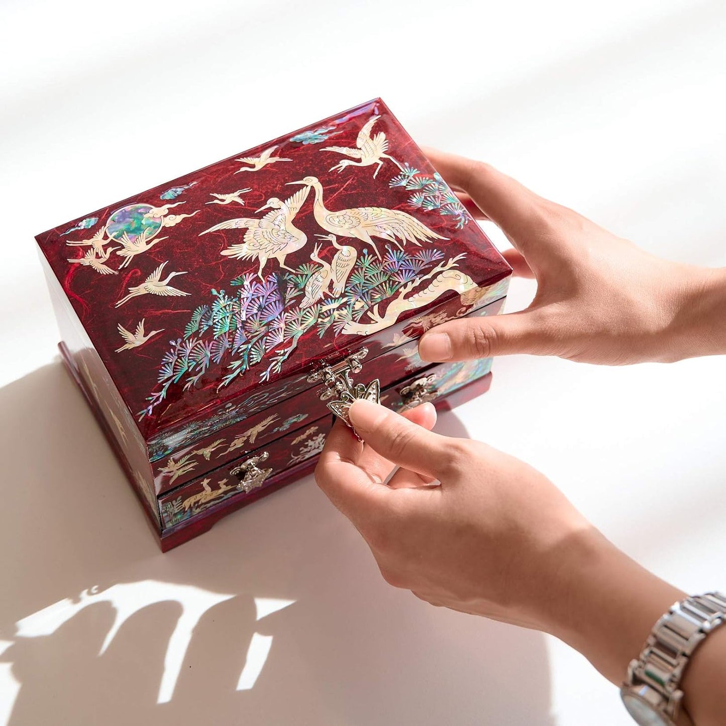 MADDesign Mother of Pearl Lacquered Jewelry Box Two Level Cranes (Red)